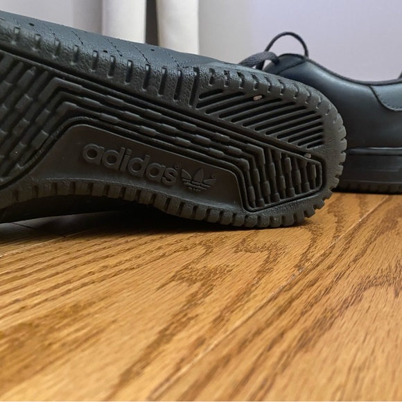adidas Yeezy Powerphase Calabasas In Black - Picture 3 of 3